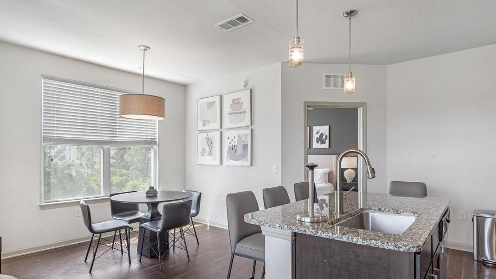 Landing At The Nine At Memphis - 3 Bedrooms In University Exterior photo